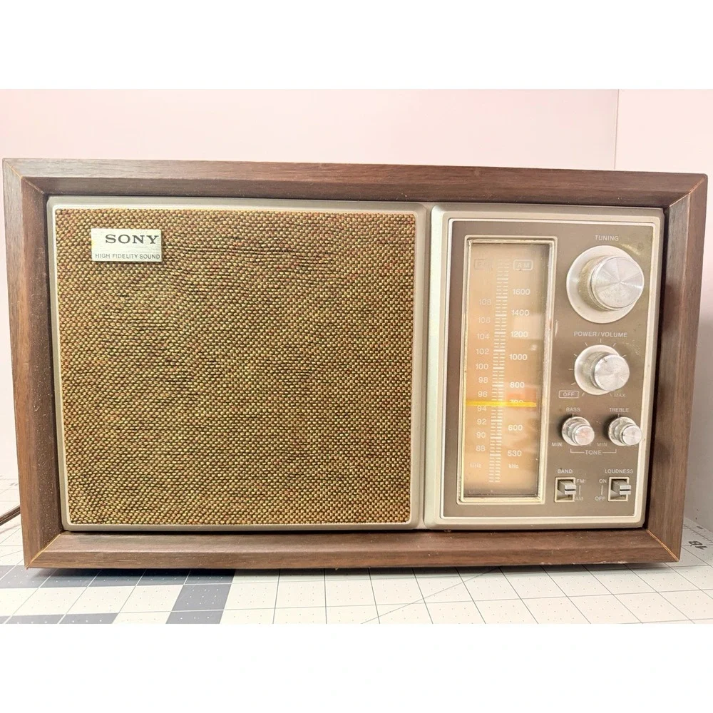 Vintage Sony ICF-9550W AM/FM 2-Band Tabletop Radio (Wood Cabinet) Works Video